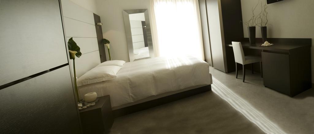 Hotel San Lorenzo Киавена Стая снимка